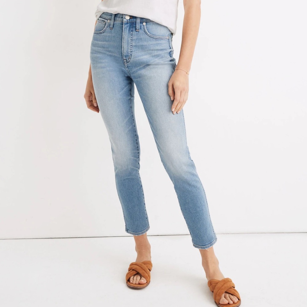 Madewell The Perfect High Rise Distressed Vintage Crop Jean in Horne Wash